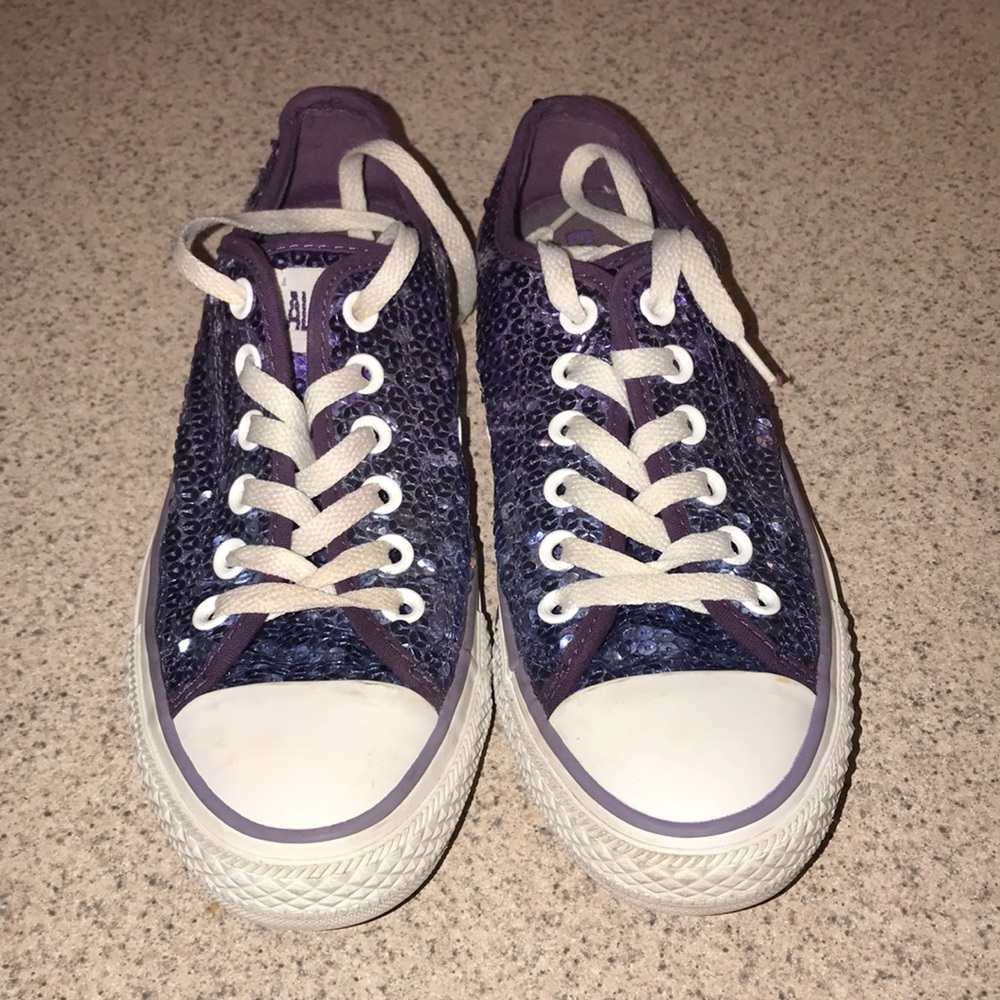 Converse Sneakers Women’s Size 7
